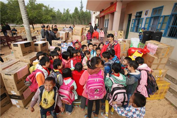 “縣對縣”“校對校”成都教育精準扶貧 支持民族地區教育發展