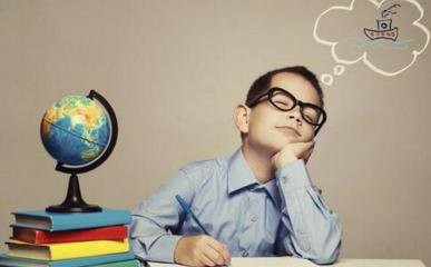 孩子學(xué)習(xí)拖拉、效率低，“元兇”竟是父母的這些舉動？