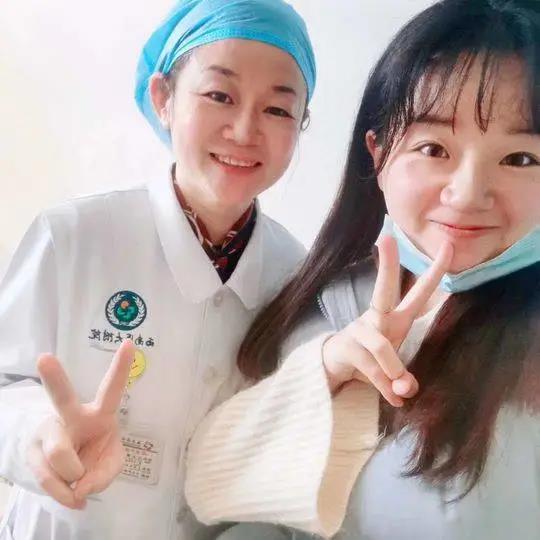 太勵志！沖上熱搜！四川護士媽媽陪女兒考研雙雙被錄取！