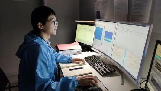 在特殊的學期里，畢業生們度過了一段特殊的科研時光