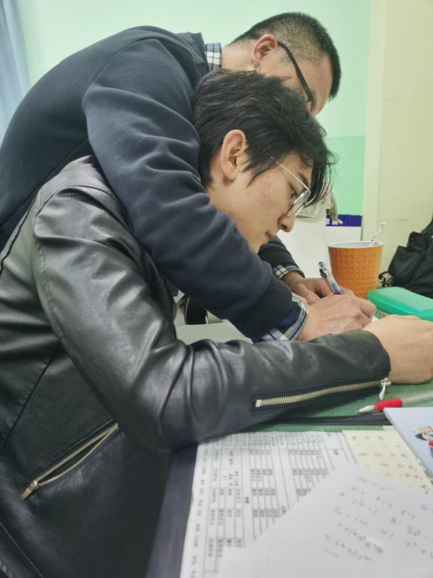 尋找身邊的美好——心素如簡(jiǎn)，人淡如菊，謙謙君子，良師益友
