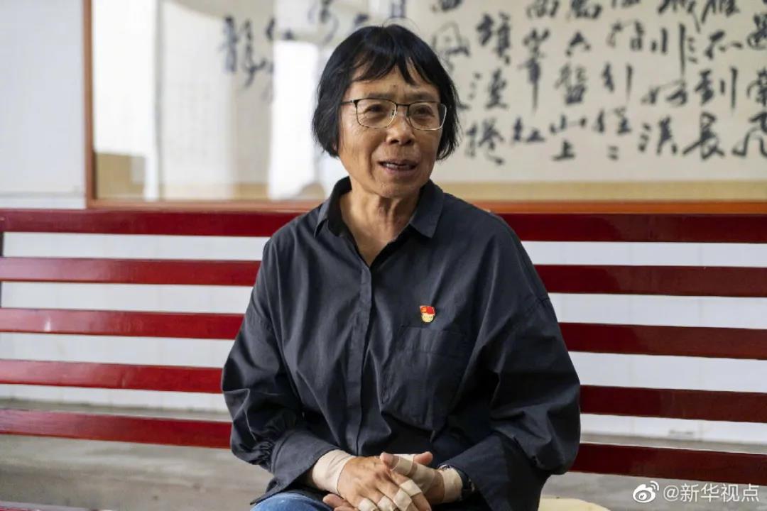 張桂梅人民日?qǐng)?bào)撰文：讓學(xué)生們遠(yuǎn)方有燈、腳下有路、眼前有光